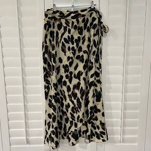 Leopard print midi length wrap skirt - XL